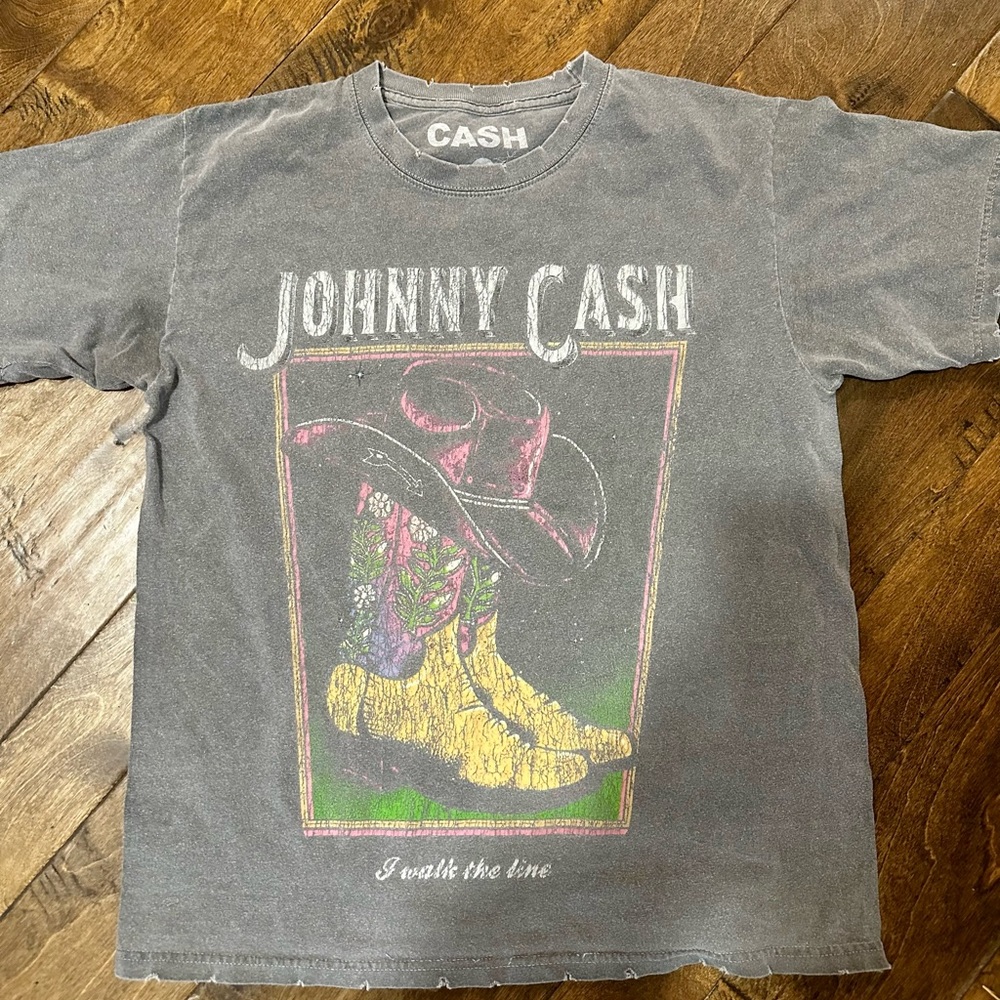 JOHNNY CASH I WALK THE LINE 
T-SHIRT  Vintage look- well worn